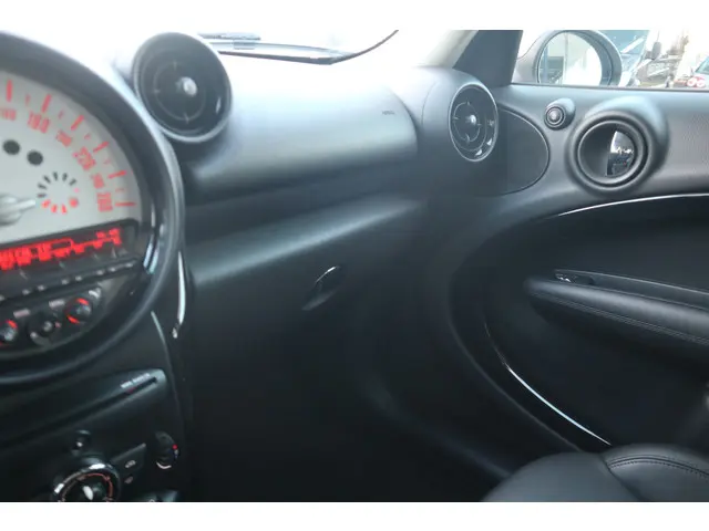 MINI Countryman Mini 1.6 Cooper S Chili 2013 Benzine 26