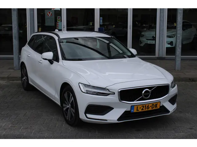 Volvo V60 B3 Automaat Momentum Advantage 2021 Benzine 31