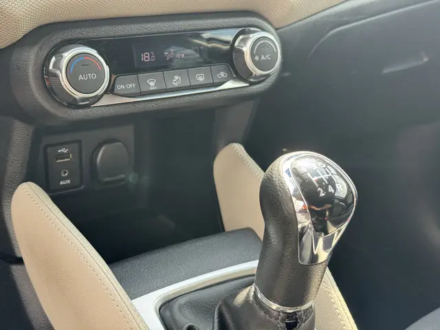 Nissan Micra NISSAN N-Connecta 2018 Benzine 24