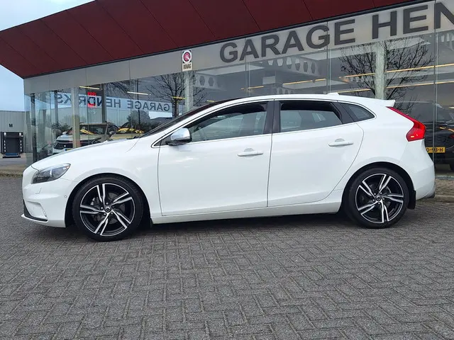 Volvo V40 2