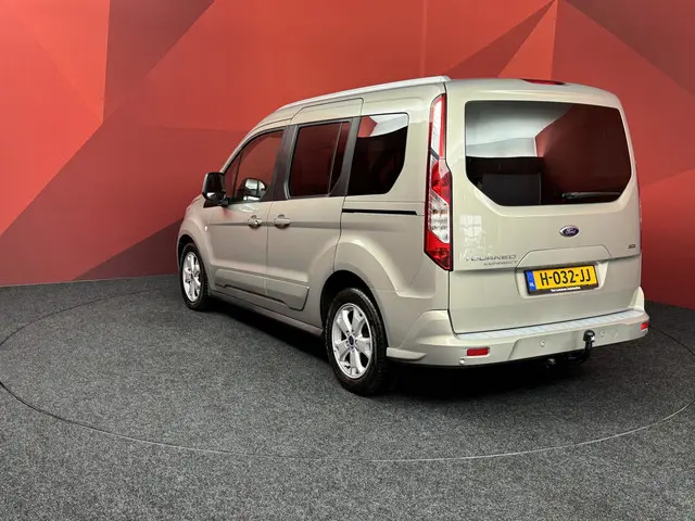 Ford Tourneo Connect Compact 1.0 Titanium 2015 Benzine 6