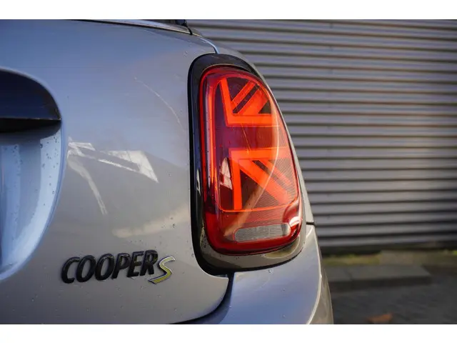 MINI Electric Cooper SE 2023 Elektrisch 23