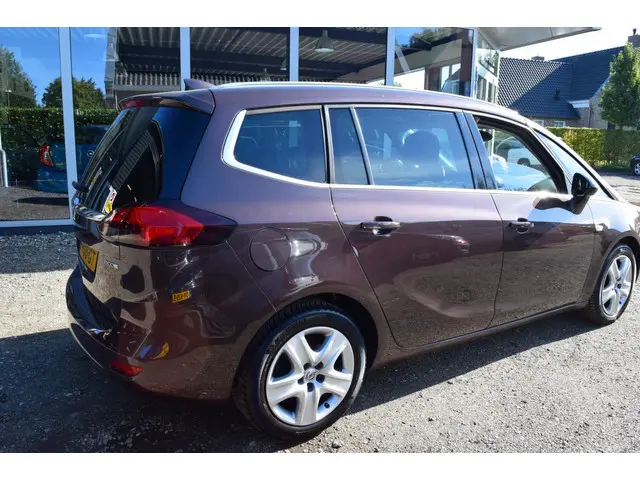 Opel Zafira 1.4 Turbo Busin Exec 7p. 2018 Benzine 3