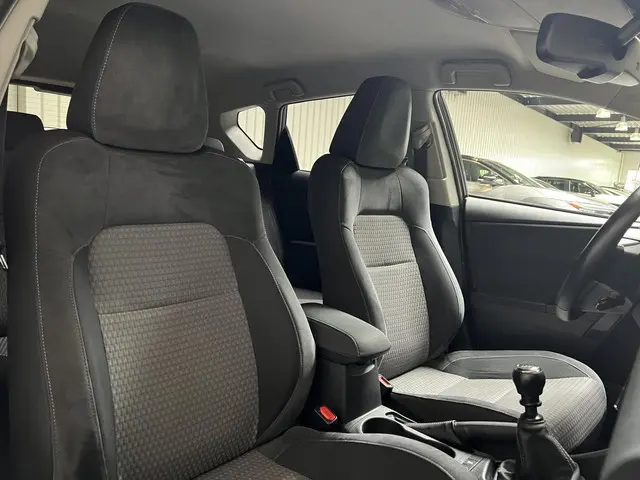 Toyota Auris 1.2T Dynamic 1300kg trekgewicht 2019 Benzine 12