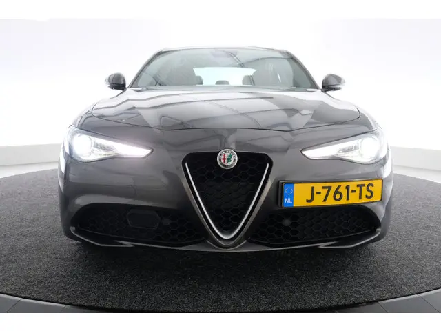 Alfa Romeo Giulia 2.0T Super 2017 Benzine 19