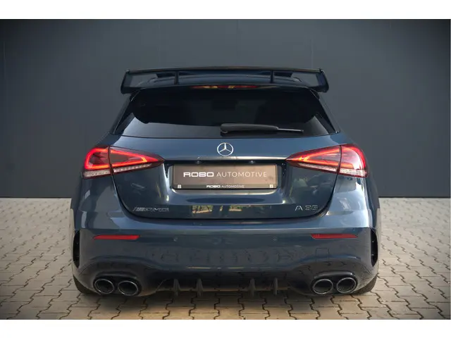 Mercedes-Benz A-Klasse AMG 35 4MATIC 2022 Benzine 23
