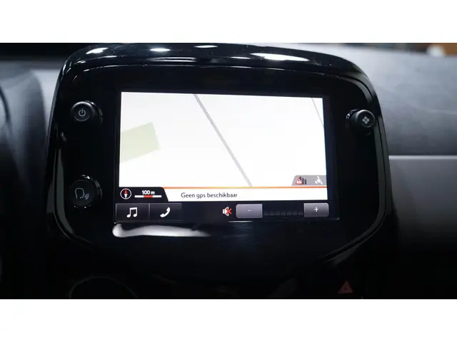 Peugeot 108 1.0 e-VTi Allure 2019 Benzine 26