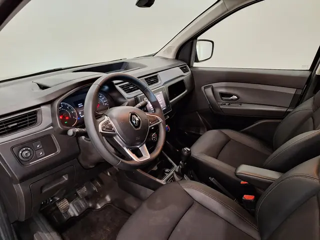 Renault Express 1.5 dCi 75 Comfort + 2023 Diesel 6