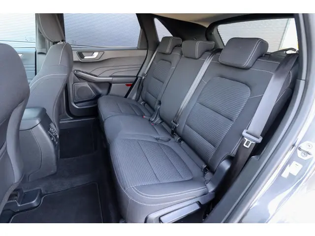 Ford Kuga 2.5 PHEV Titanium 2021 Hybride Benzine 10