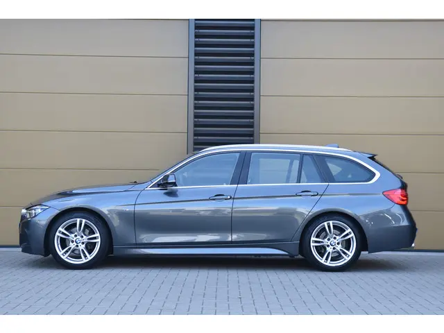 BMW 3 Serie 2