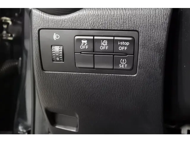 Mazda 2 1.5 90pk Sports-line 2017 Benzine 14