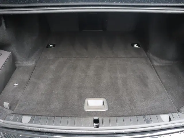BMW 7 Serie 745e 2022 Hybride Benzine 14