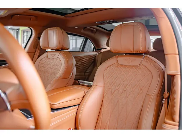 Bentley Flying Spur 4.0 V8 2021 Benzine 26