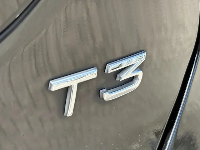 Volvo V40 1.5 T3 Nordic+ 2017 Benzine 25