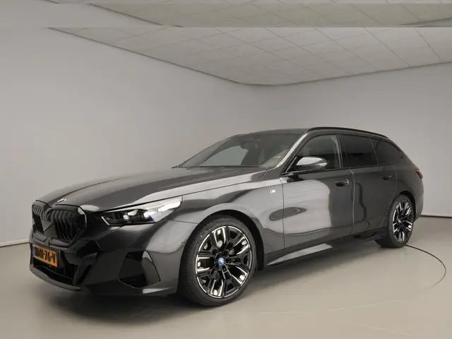BMW 5 Serie Touring 520d 2024 Diesel 49