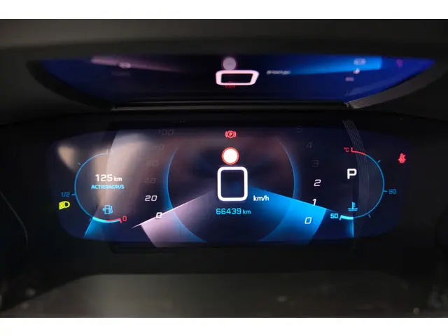 Peugeot 2008 1.2 PureTech Allure Pack 2021 Benzine 10