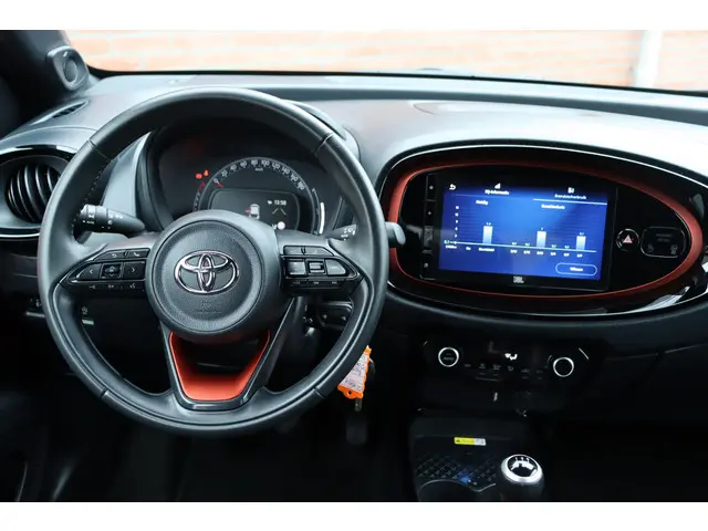 Toyota Aygo X 1.0 VVT-i MT Envy Cabrio 2022 Benzine 17