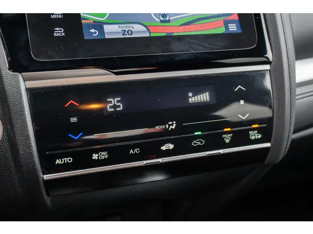 Honda Jazz 1.3i VTEC ELEGANCE 2017 Benzine 22