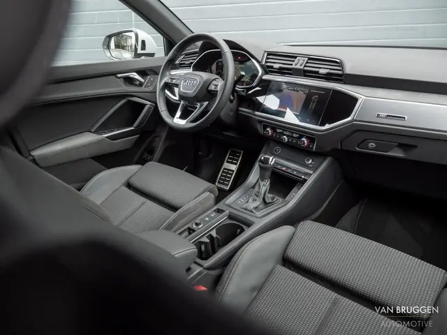 Audi Q3 Sportback 45 TFSI e S-Line 2022 Hybride Benzine 5