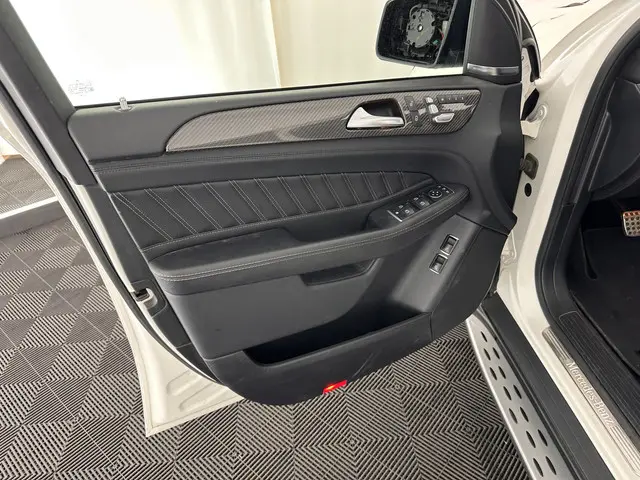 Mercedes-Benz GLE Coupé 450 AMG 4-MATIC 2016 Benzine 25