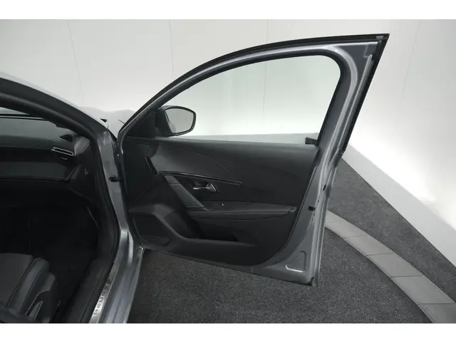 Peugeot 208 PureTech 100 GT 2024 Benzine 59