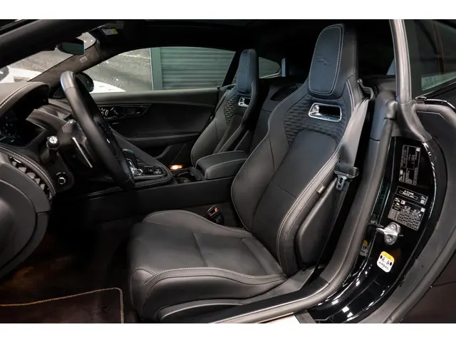 Jaguar F-Type P575 AWD R 75 2023 Benzine 4