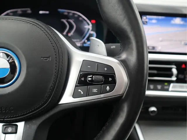 BMW 3 Serie M-Sport 2022 Hybride Benzine 43