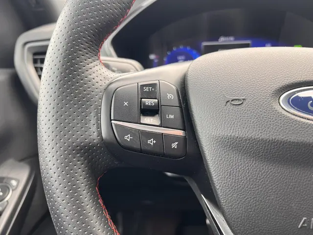 Ford Kuga 2.5 PHEV ST-Line X 2021 Hybride Benzine 9