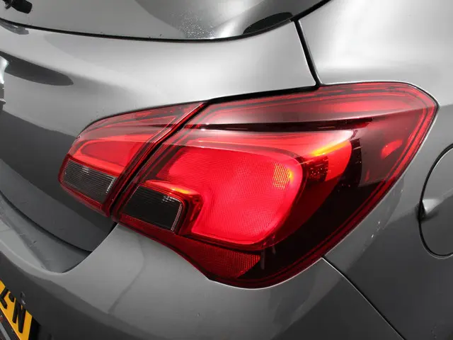 Opel Corsa 1.4 Business+ 2015 Benzine 9