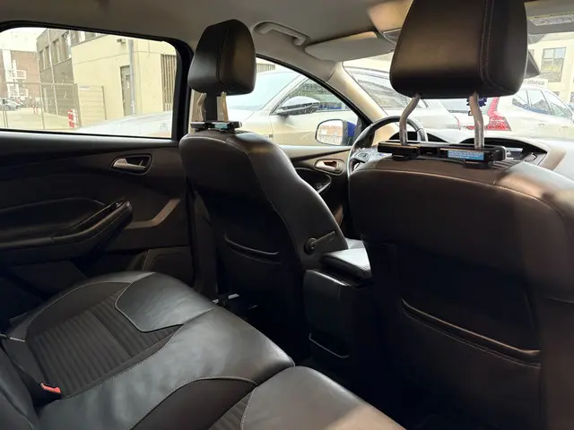 Ford Focus Wagon 1.5 Titanium Edition 2014 Benzine 9