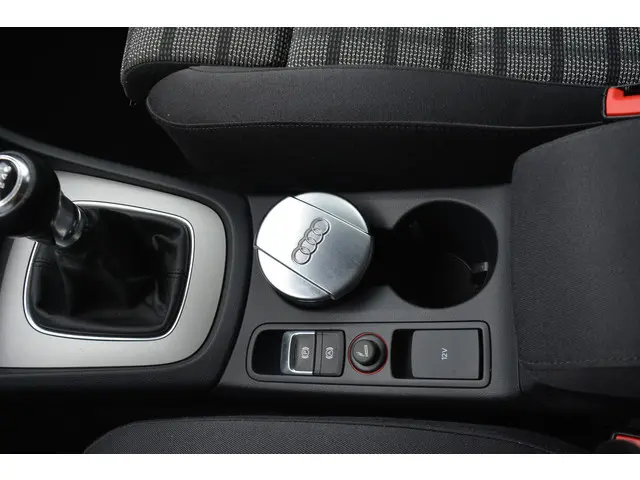 Audi Q3 1.4 TFSI Pro Line 2014 Benzine 35
