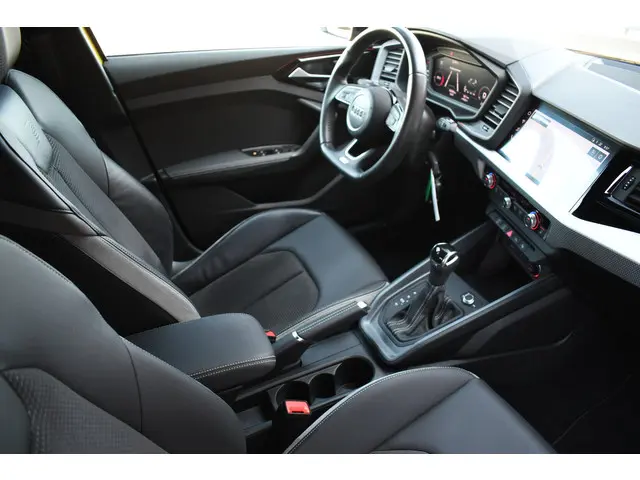 Audi A1 Sportback 30 TFSI S-Edition 2019 Benzine 58