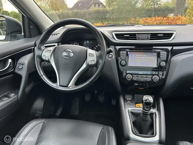 Nissan QASHQAI 1.2 Tekna 17" 2017 Benzine 9