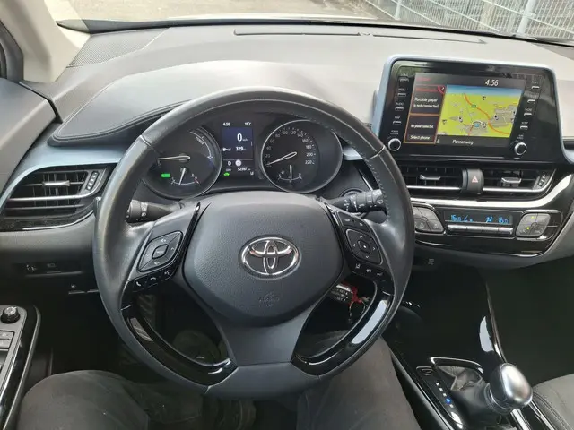 Toyota C-HR 1.8 Hybrid Dynamic 2022 Hybride Benzine 26