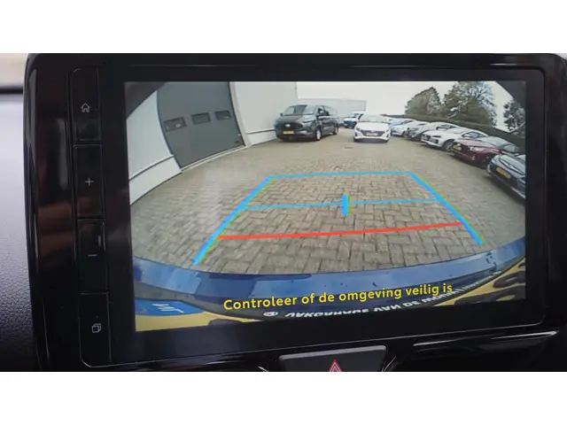 Mazda 2 Hybrid 1.5 2025 Hybride Benzine 13