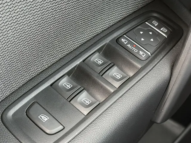 Renault Kangoo 1.3 TCe Techno 2023 Benzine 18