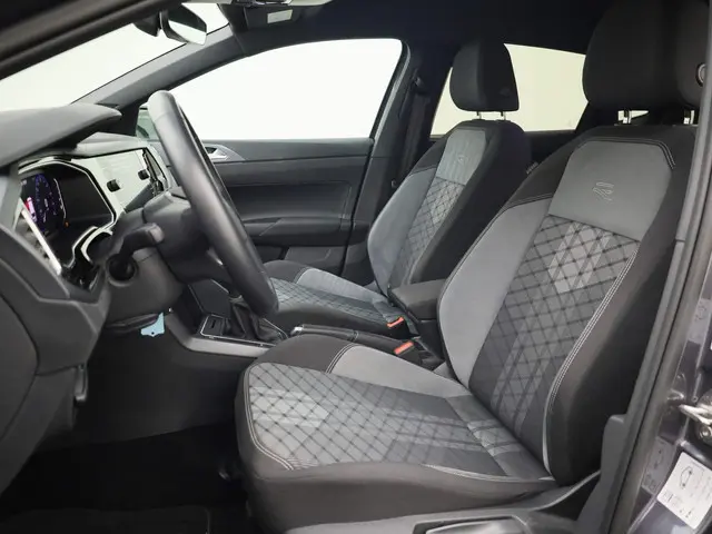 Volkswagen Polo 1.0TSI/95PK R-Line 2024 Benzine 15
