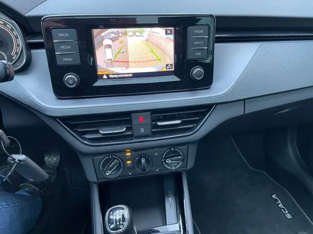 Škoda Scala 1.0 TSI Ambition 2022 Benzine 12