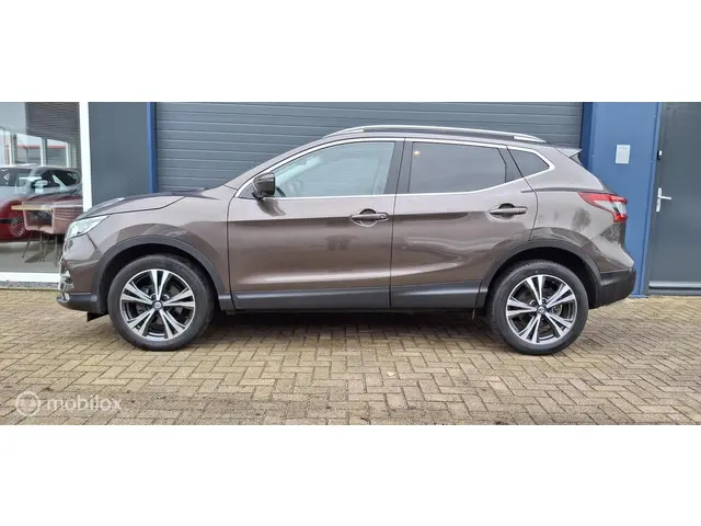 Nissan QASHQAI 1.2 ,Pano,stoelverw,trekhaak 2017 Benzine 3