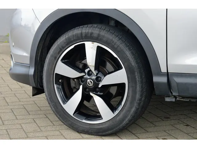 Nissan QASHQAI 1.2 Connect Edition 2015 Benzine 13