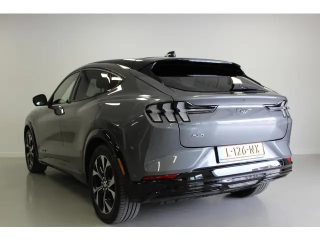 Ford Mustang Mach-E Extended AWD 98 kWh 2021 Elektrisch 5