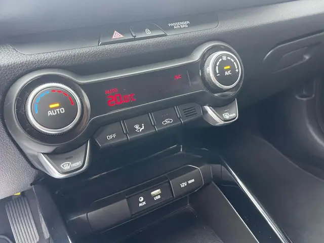 Kia Stonic 1.0 T-GDi DynamicPlusLine 2020 Benzine 11