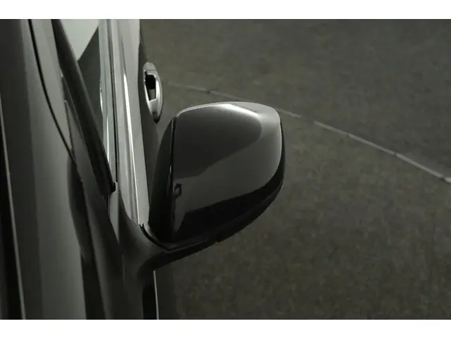 Suzuki Splash 1.0 VVT Exclusive EASSS 2012 Benzine 36