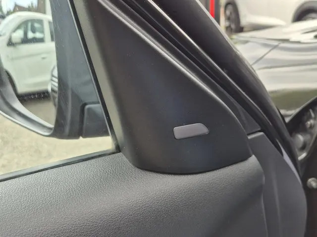 Nissan Juke 1.6 Connect Edition 2015 Benzine 14