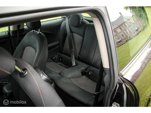 MINI One Mini 1.2 Business 2016 Benzine 24