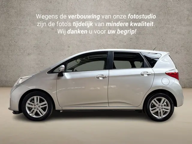 Toyota Verso-S 2