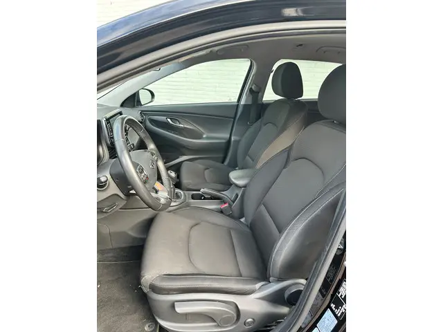 Hyundai i30 Wagon 1.0 T-GDI Premium 2020 Benzine 13