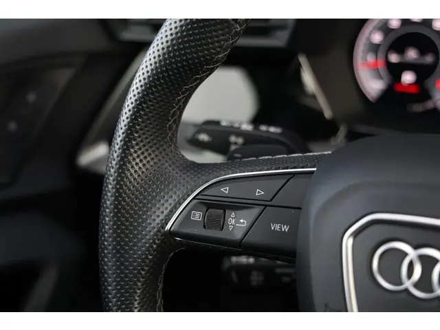 Audi A3 Limousine 35 TFSI 3x S-Line 150PK 2023 Benzine 39