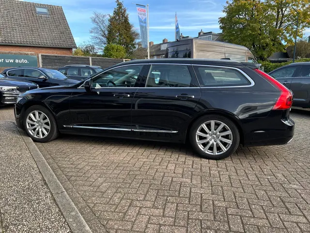 Volvo V90 2.0 T4 Business Luxury+ 2020 Benzine 35