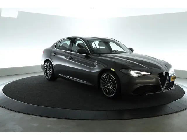 Alfa Romeo Giulia 2.0T Super 2017 Benzine 13